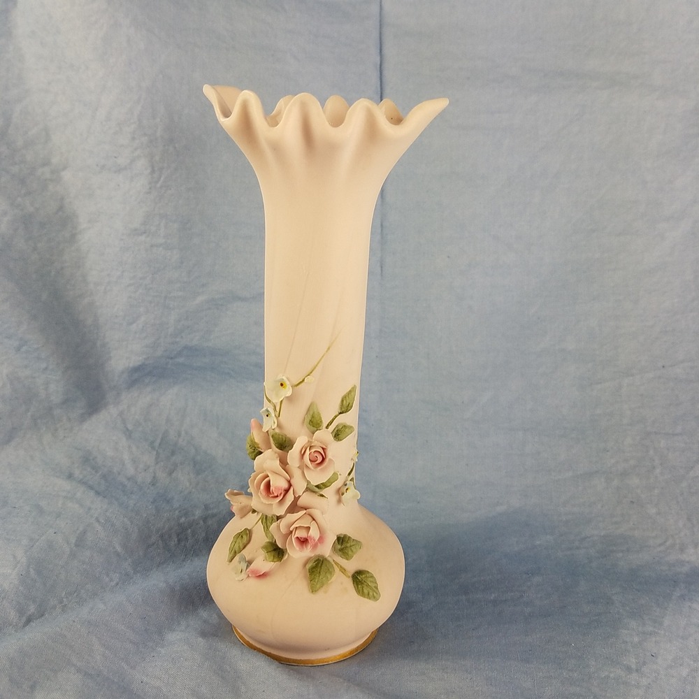 Lefton VNTG Pink Vase applied flowers Japan bud 1040 green leaves matte pink